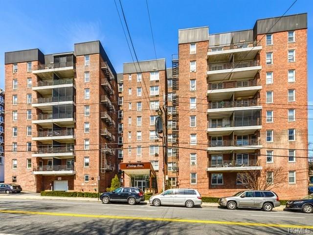 61 Bronx River Road - Photo 1