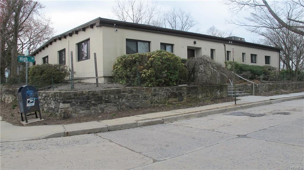 70 Maple Avenue - Photo 1