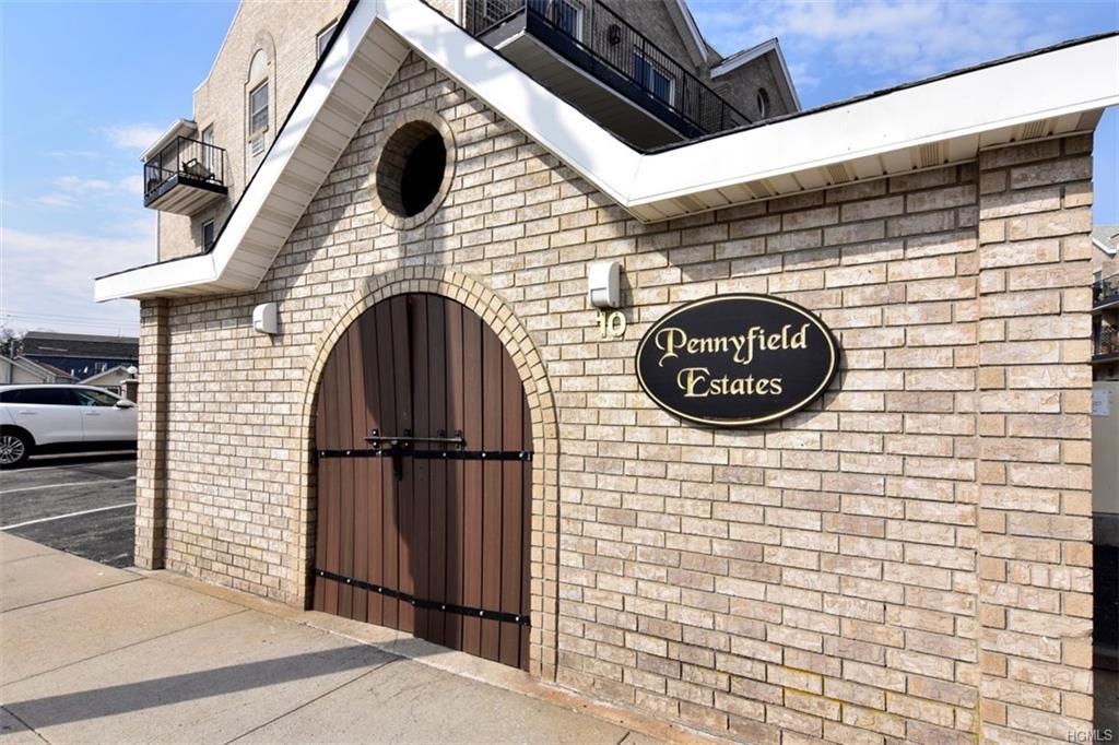 17 Pennyfield Avenue - Photo 1