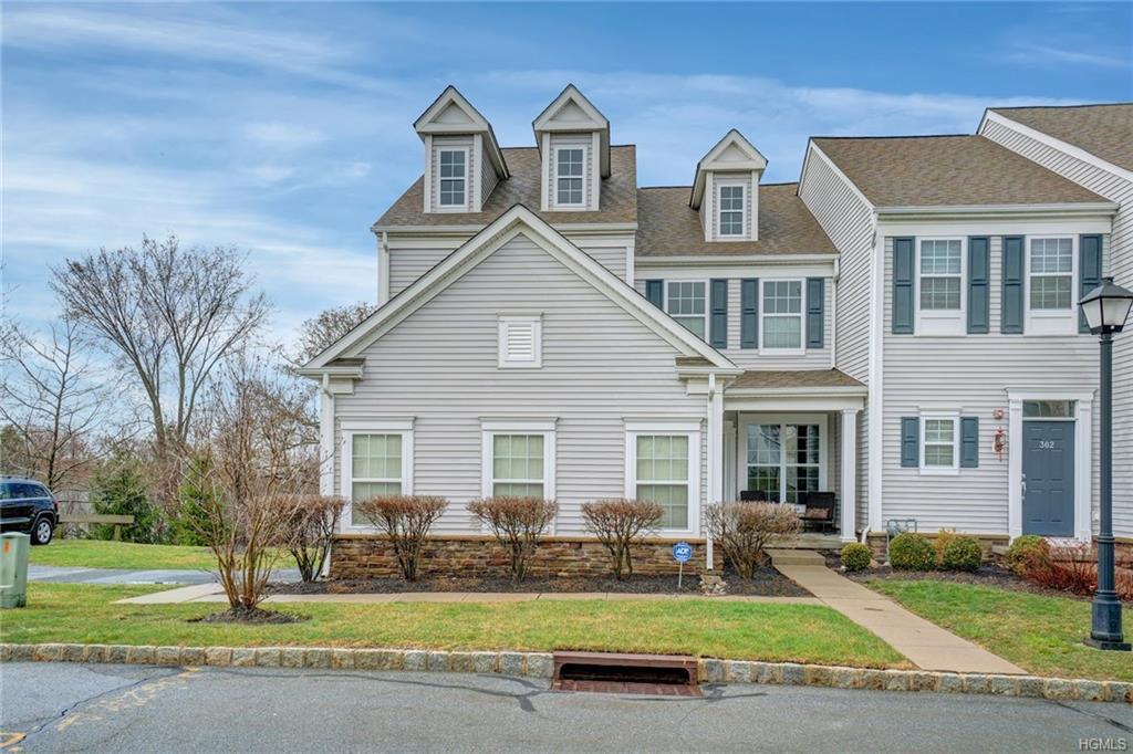 5 Bainbridge Place - Photo 1