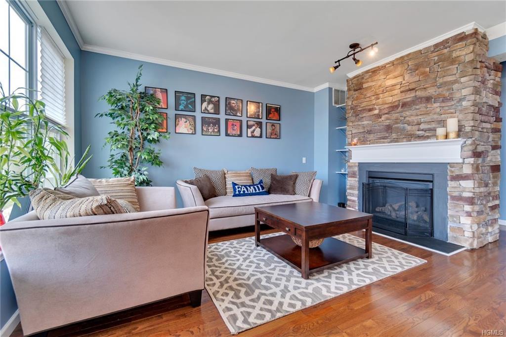 44 Highrose Ridge Way - Photo 1