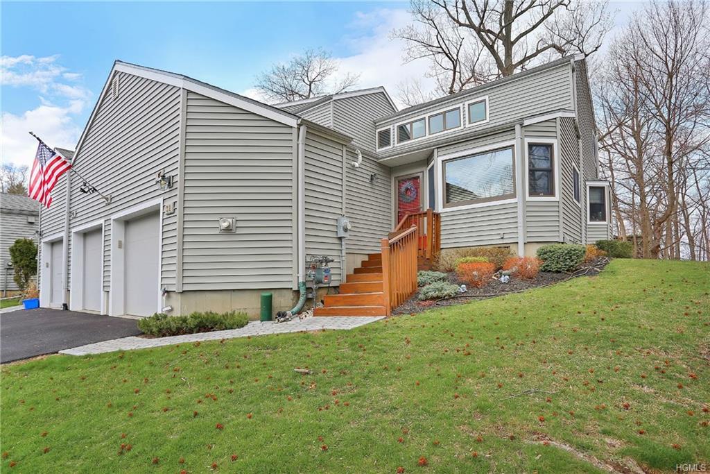 31 Bridle Path - Photo 1