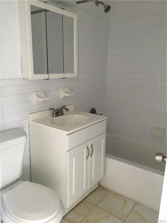 825 Boynton Avenue - Photo 1