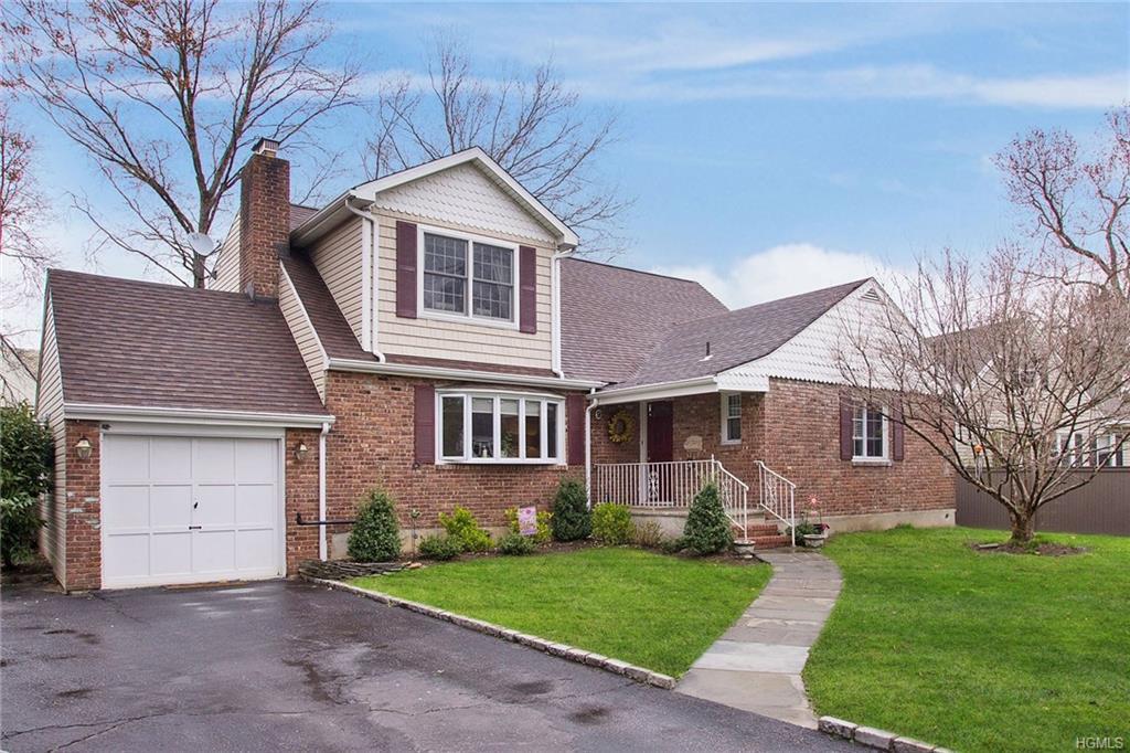 9 Hawthorne Close - Photo 1