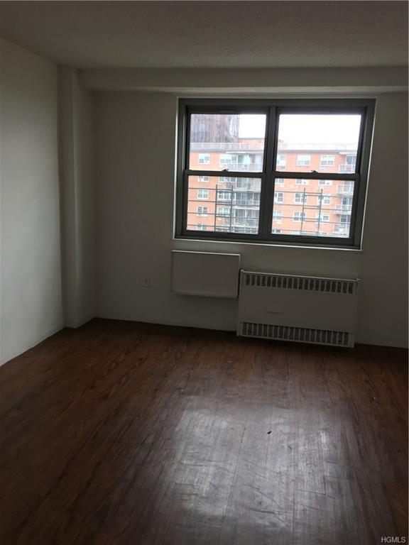 825 Boynton Avenue - Photo 1