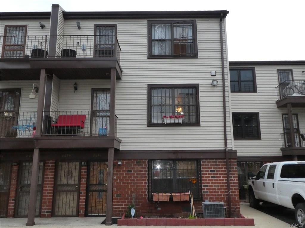 805 Jackson Avenue - Photo 1