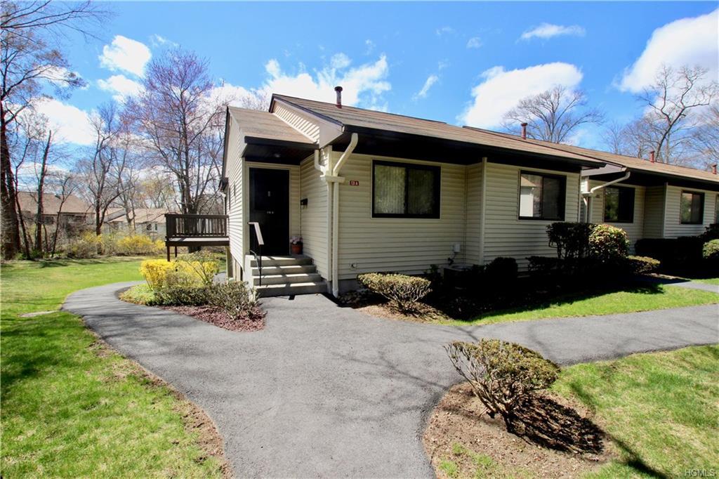 131A Columbia Court - Photo 1