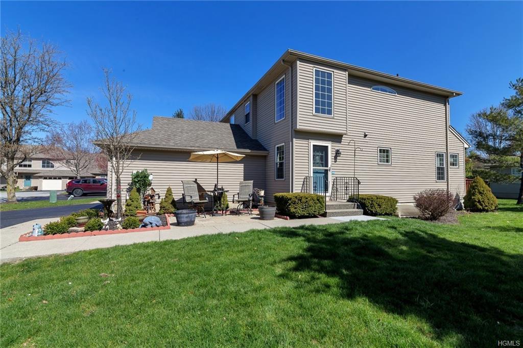300 Auburn Court - Photo 1