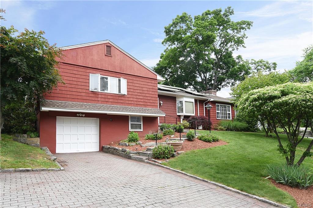 11 Wilshire Drive - Photo 1