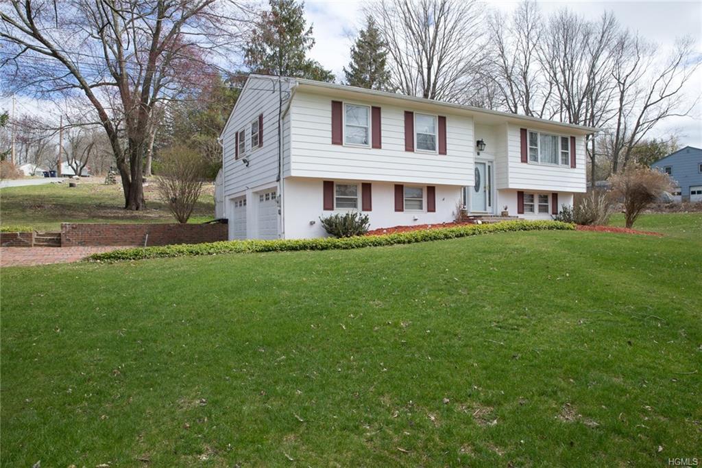 22 Westmount Avenue - Photo 1