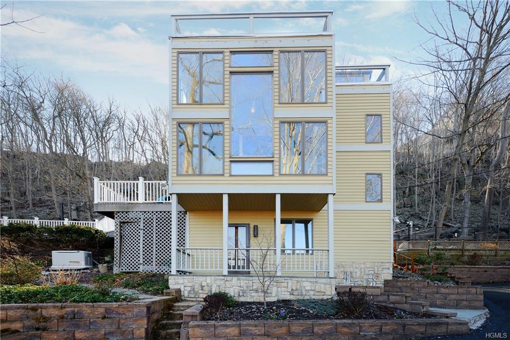 814 Route 9W - Photo 1