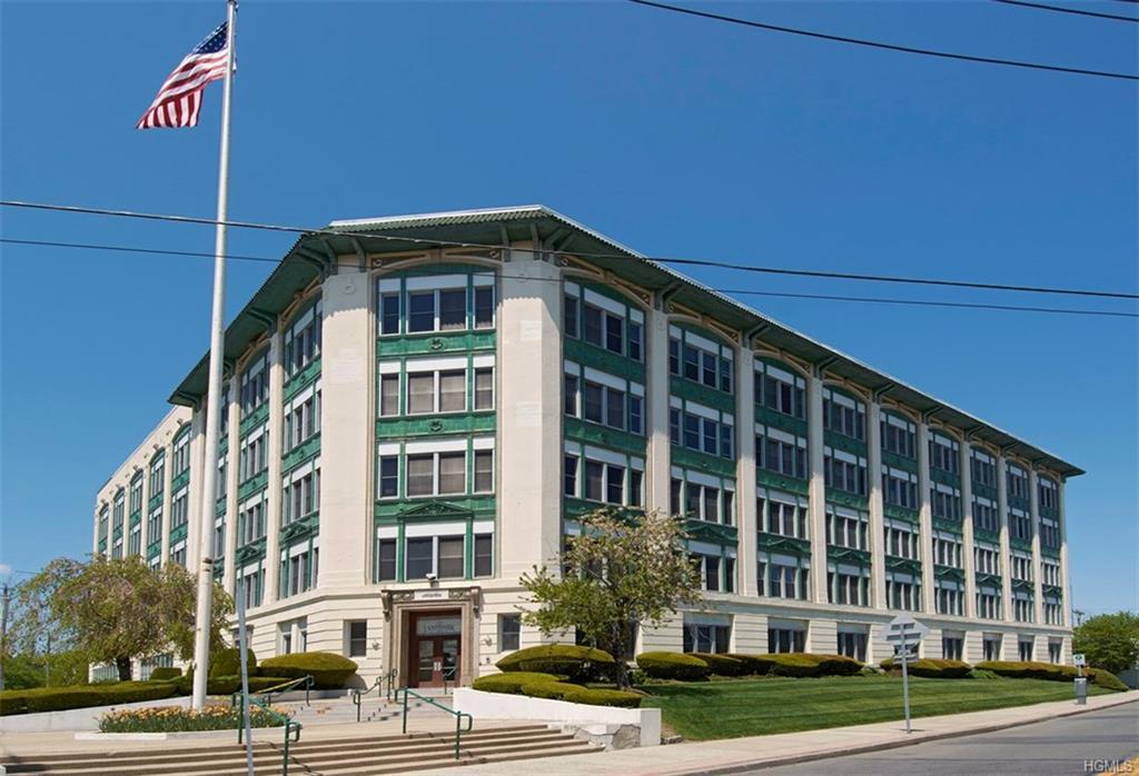 1 Landmark Square - Photo 1