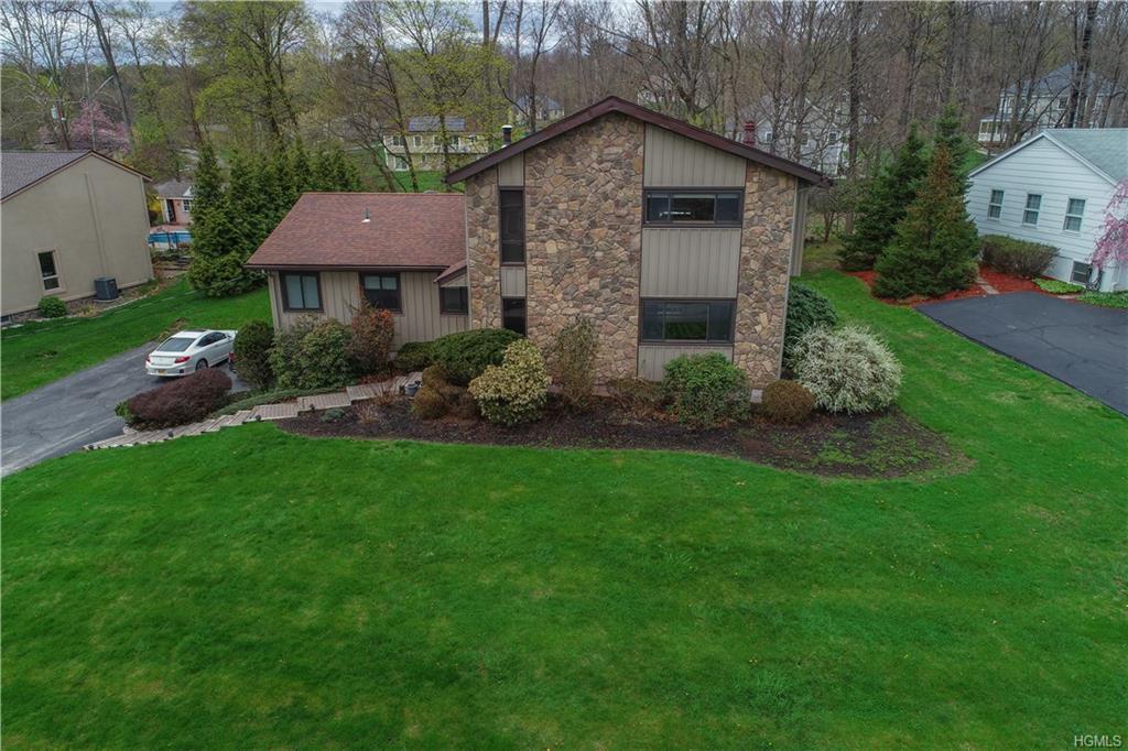 90 Susan Drive - Photo 1