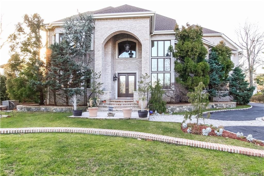 87 Lakeshore Drive - Photo 1