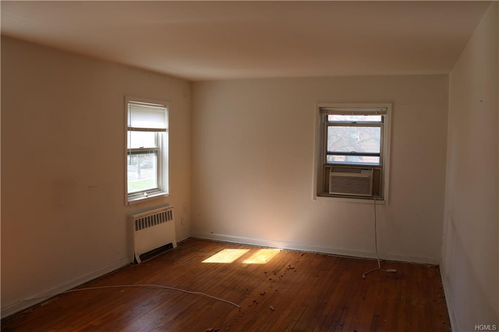 320 South Broadway - Photo 1