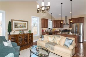 370 Hunters Drive - Photo 1
