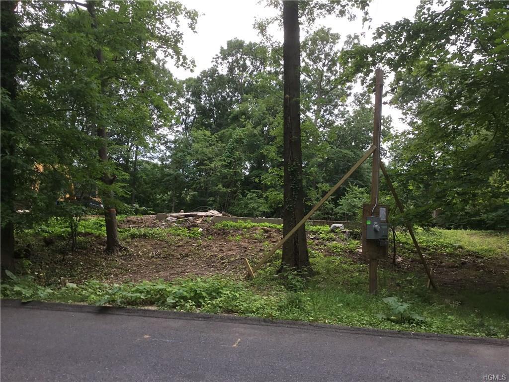 9 Kirby Lane North - Photo 1