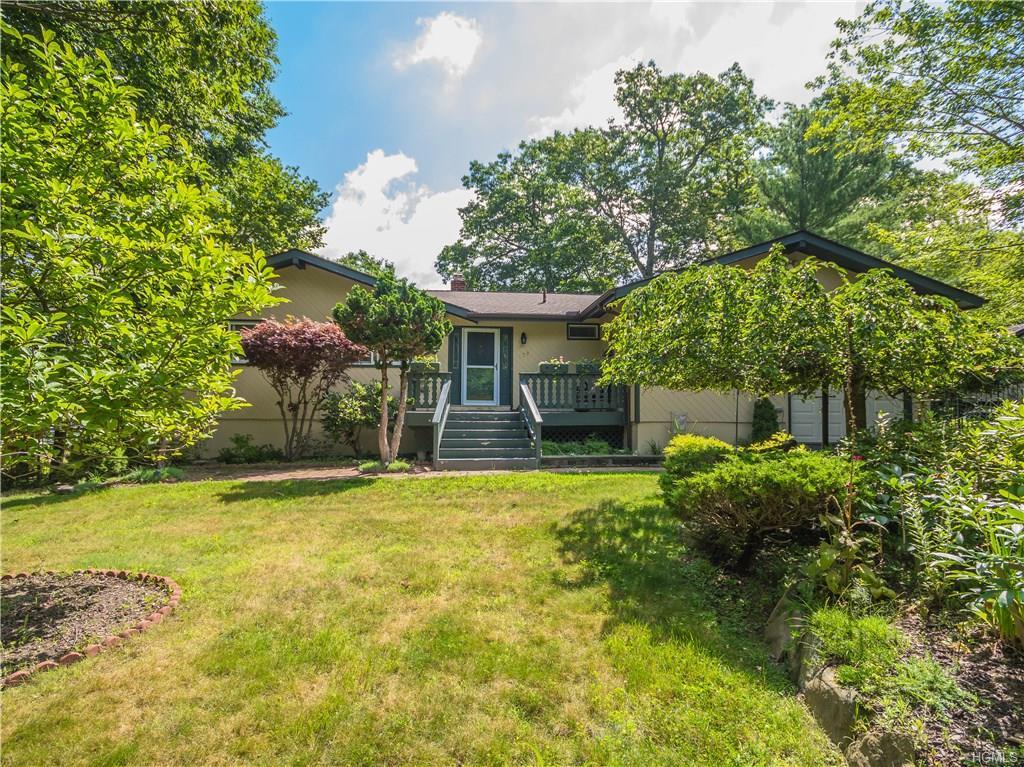 138 Lake Shore W Drive - Photo 1