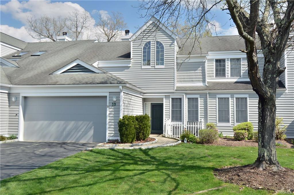 10 Woodlands Drive - Photo 1