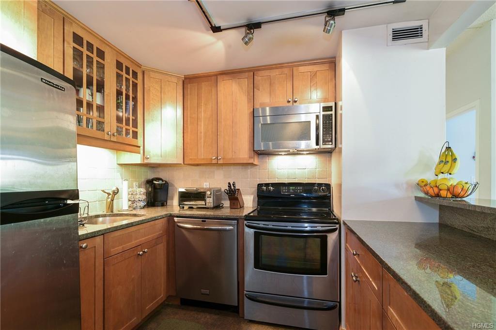 123 Mamaroneck Avenue - Photo 1