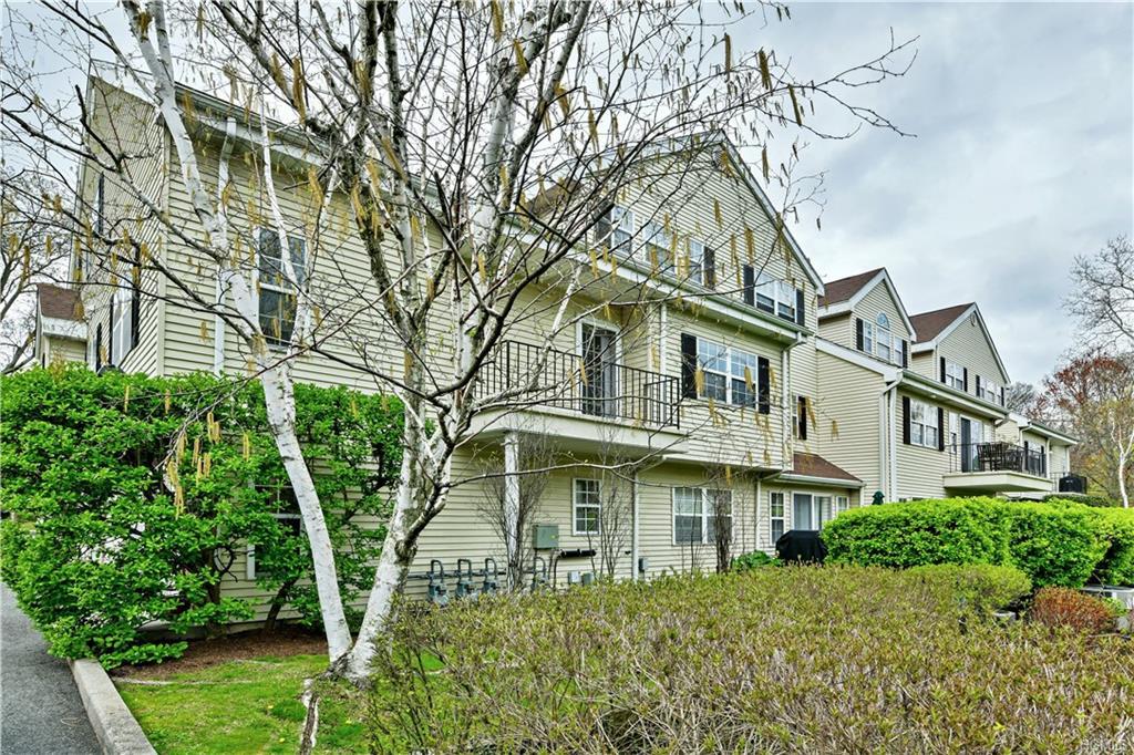 599 Midland Avenue - Photo 1
