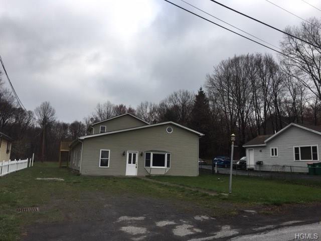 31 Clearwater Road - Photo 1