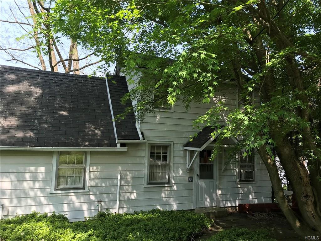 20-22 Locust Road - Photo 1