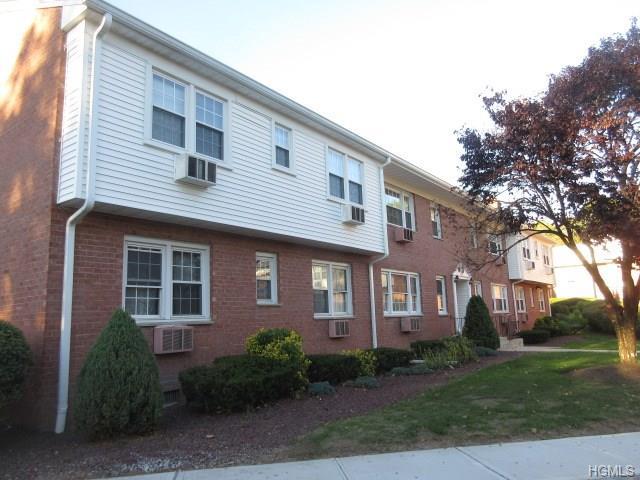 55 Roundtree Circle - Photo 1