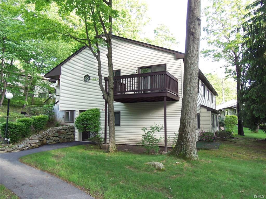 128 Columbia Court - Photo 1