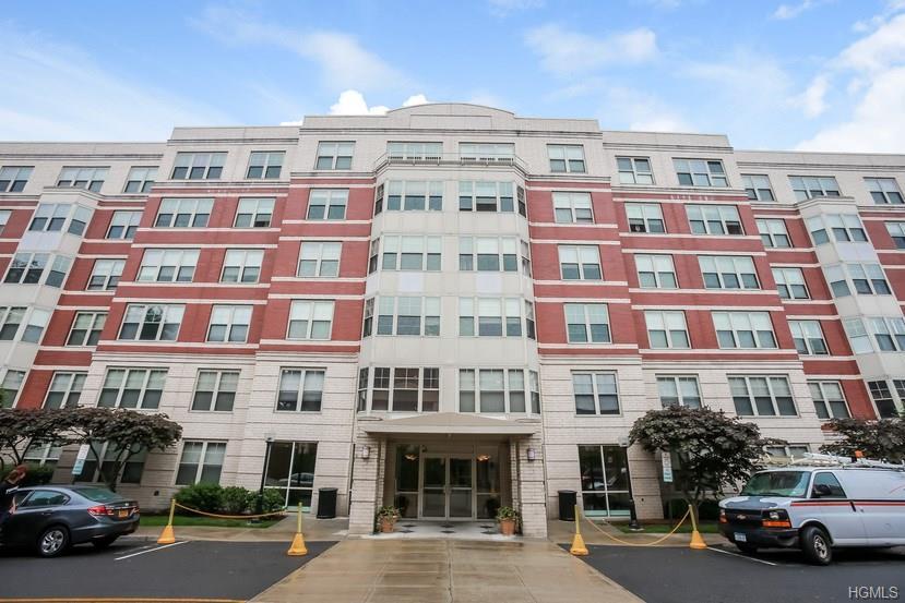 300 Mamaroneck Avenue - Photo 1