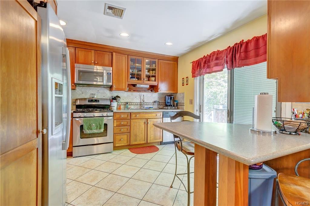 15 Lee Avenue - Photo 1