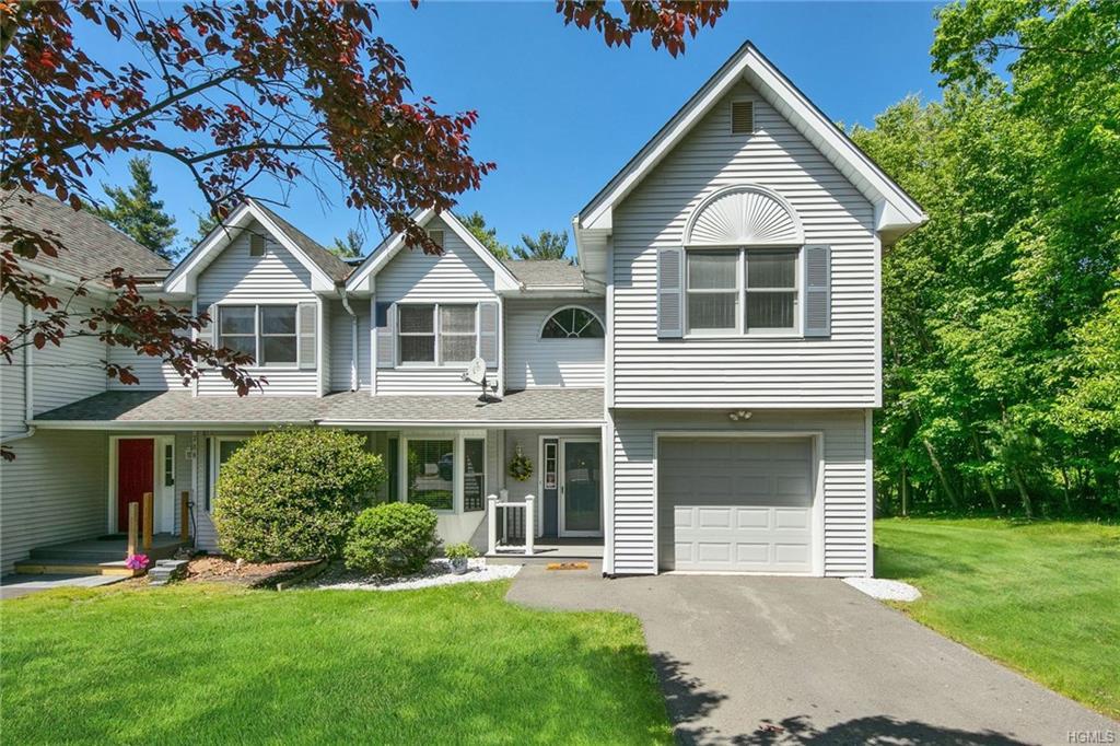 204 Brittany Court - Photo 1