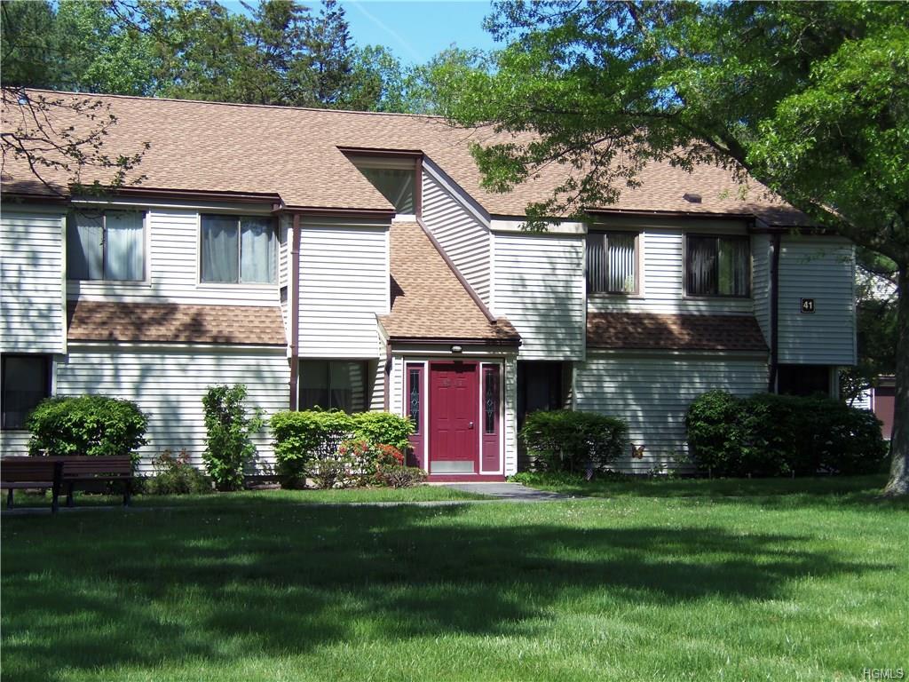 41 Jefferson Oval - Photo 1