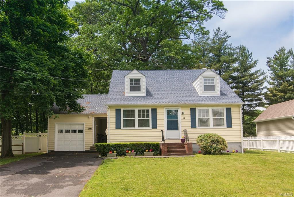 19 Lakeview Avenue - Photo 1