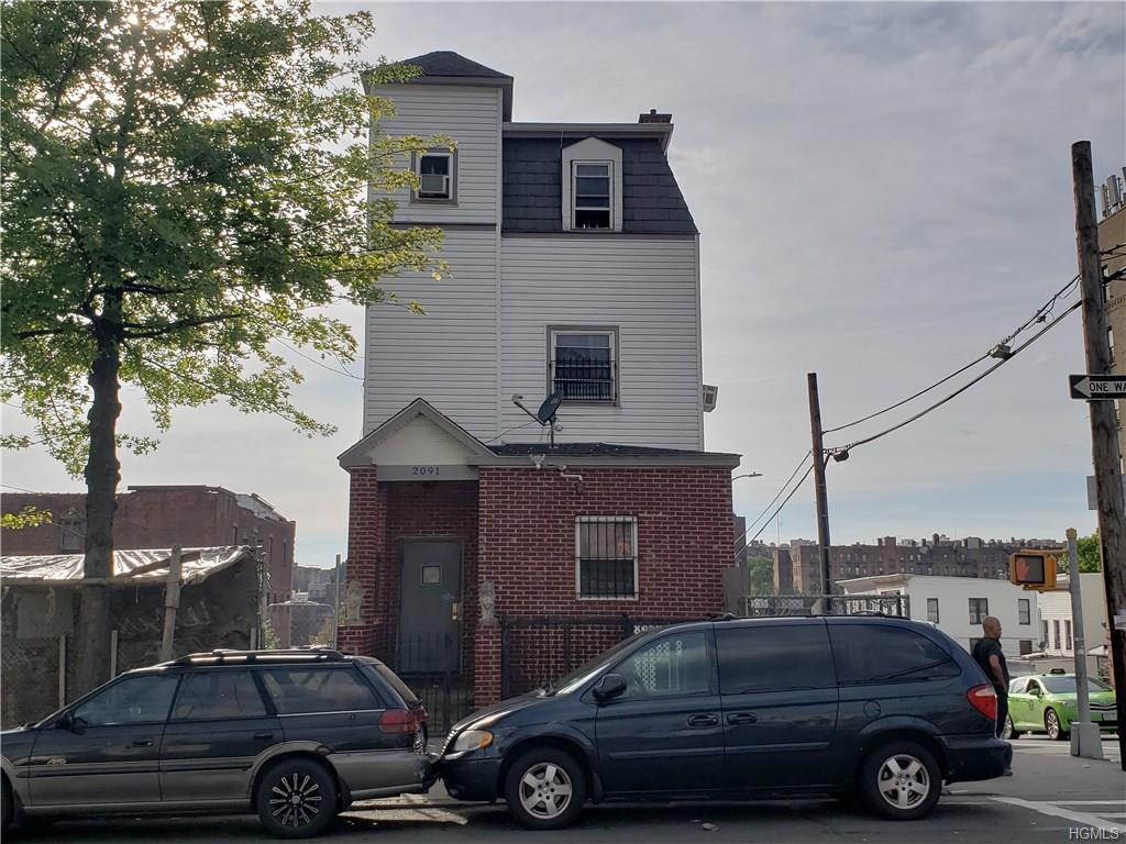 2091 Washington Avenue - Photo 1