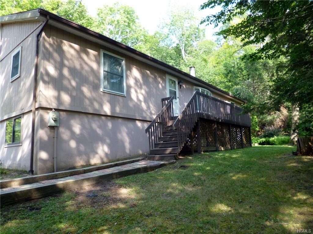 105 Emerald Drive - Photo 1