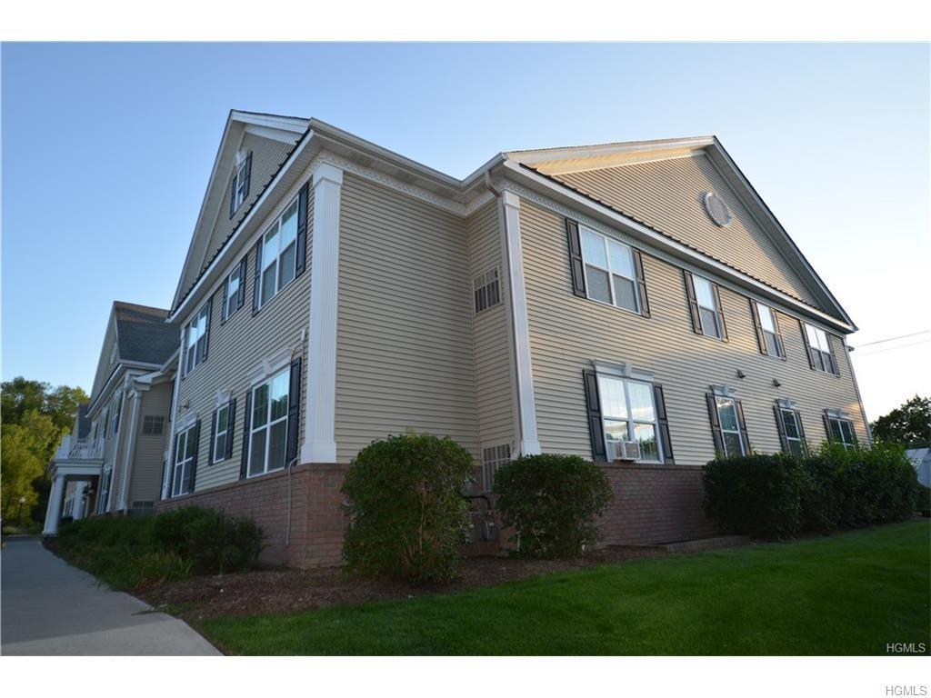 203 Canter Court - Photo 1