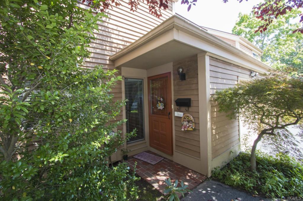 48 Greenway Lane - Photo 1