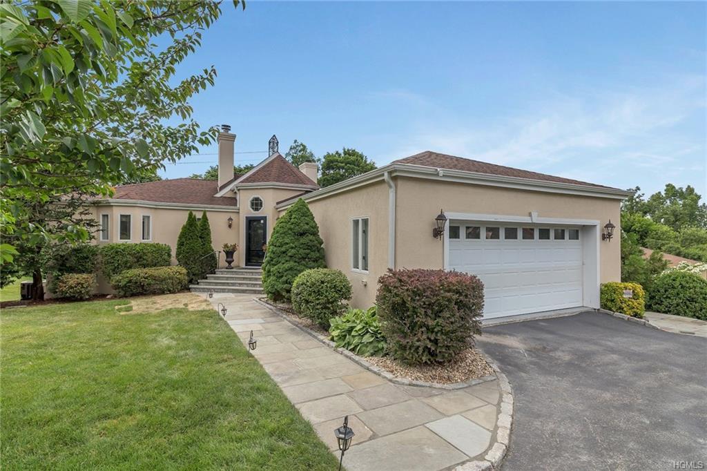 16 Knolltop Road - Photo 1