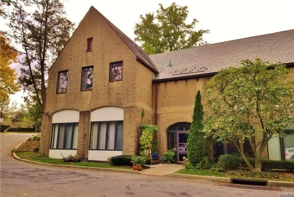 100 Chateau Lane - Photo 1