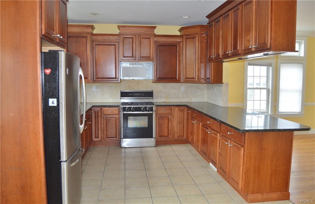 89 Clinton Avenue - Photo 1