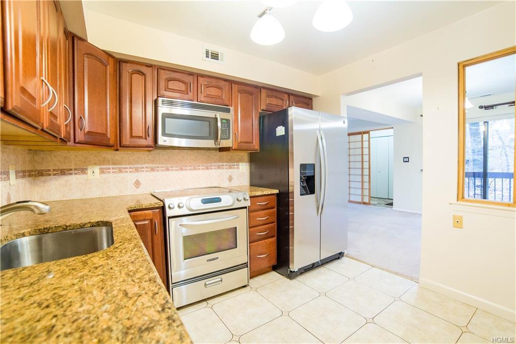 10 Bronxville Glen Drive - Photo 1