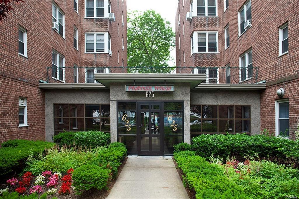 625 Gramatan Avenue - Photo 1