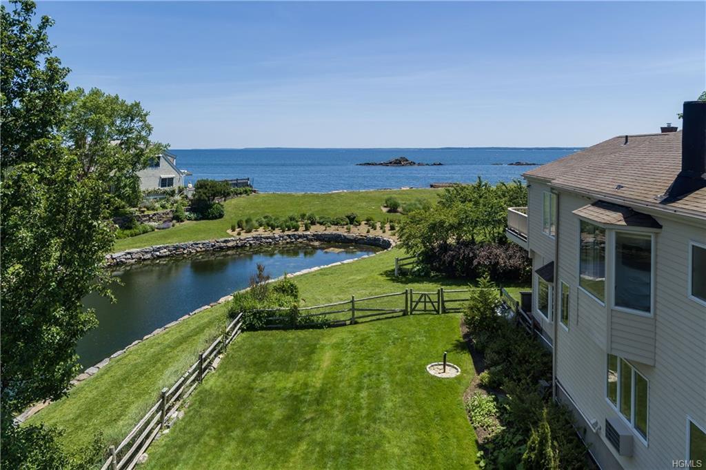 11 Philips Lane - Photo 1