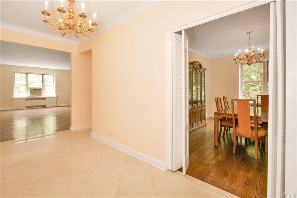 7 Midland Gardens - Photo 1