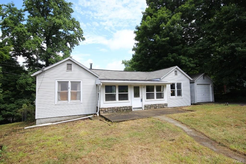 27 Rainbow Drive - Photo 1