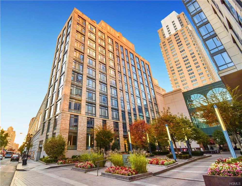 25 City Place - Photo 1