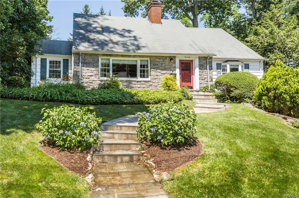 160 Douglas Place - Photo 1