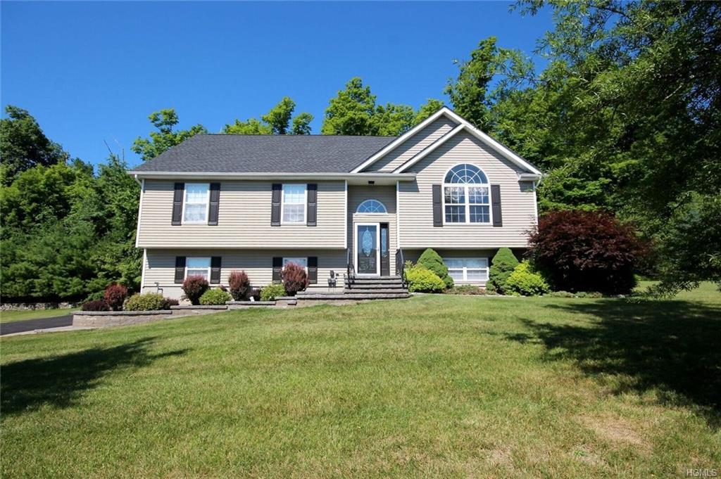 85 University Drive - Photo 1