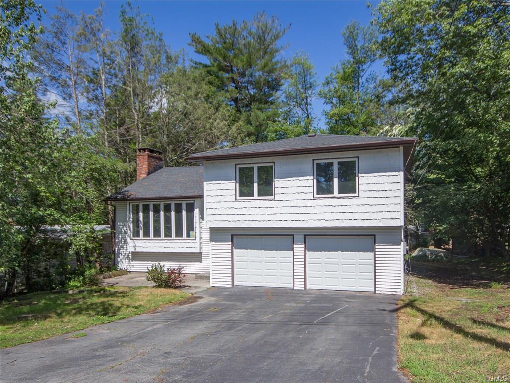 4 Crescent Circle - Photo 1